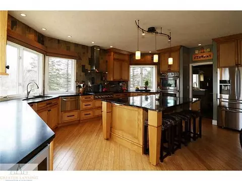 1100 Trails End, Okemos, MI 48864 photo 2