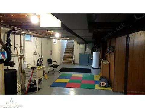 911 N Cedar Rd, Mason, MI 48854 photo 11