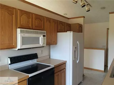 7212 Oneida, Charlotte, MI 48813 photo 4