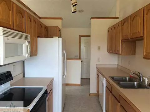 7212 Oneida, Charlotte, MI 48813 photo 5