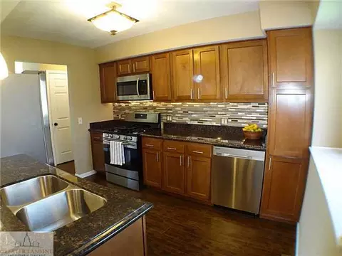 308 Riverview Dr, Dewitt, MI 48820 photo 8