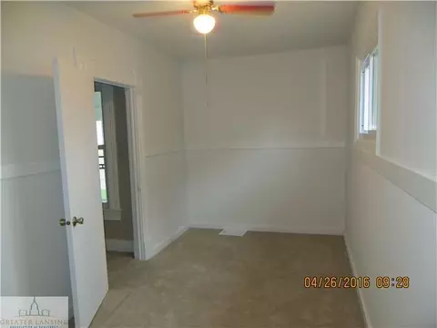 406 E State St, Saint Johns, MI 48879 photo 7