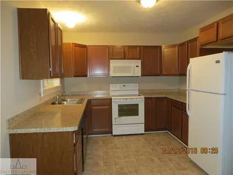 406 E State St, Saint Johns, MI 48879 photo 2