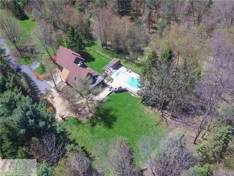 237 E Sherwood Rd, Williamston, MI 48895 photo 1