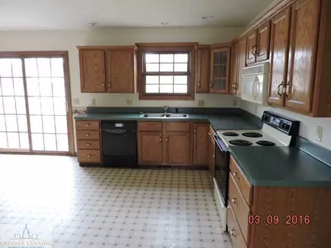 452 Fields Rd, Dansville, MI 48819 photo 3