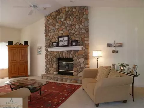 13010 Addington, Dewitt, MI 48820 photo 4