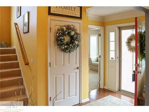 12940 Paradise Dr, Dewitt, MI 48820 photo 3