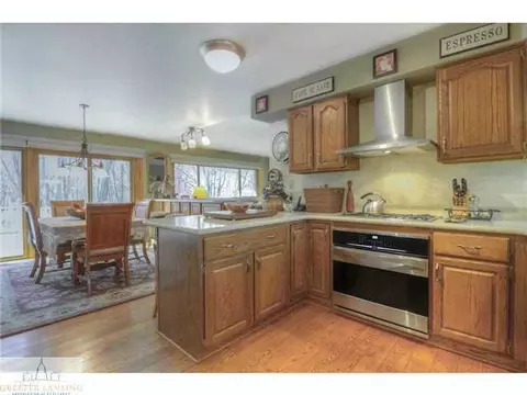 707 W Main St, Dewitt, MI 48820 photo 5
