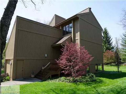 6078 Oakpark Trl, Haslett, MI 48840 photo 2