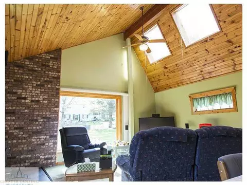 5833 Hilliard Rd, Lansing, MI 48911 photo 7