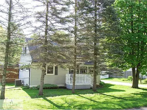 5833 Hilliard Rd, Lansing, MI 48911 photo 1