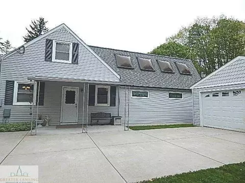 5833 Hilliard Rd, Lansing, MI 48911 photo 3