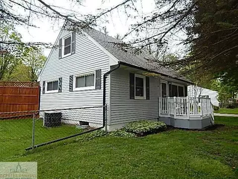5833 Hilliard Rd, Lansing, MI 48911 photo 2