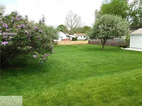 227 Harris St, Lansing, MI 48906 photo 20