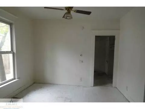 225 E Hazel St, Lansing, MI 48910 photo 4