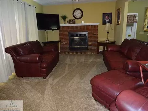 6800 Williams Rd, Lansing, MI 48911 photo 3
