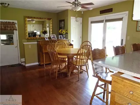 6800 Williams Rd, Lansing, MI 48911 photo 4