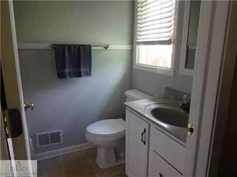 6800 Williams Rd, Lansing, MI 48911 photo 8