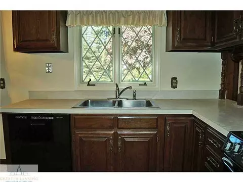 11864 E Andre Dr, Grand Ledge, MI 48837 photo 7