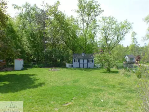9210 Coleman, Haslett, MI 48840 photo 25
