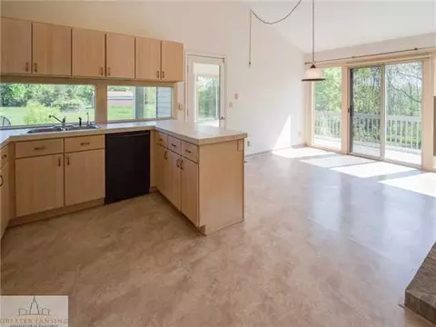 12605 S Francis Rd, Dewitt, MI 48820 photo 5