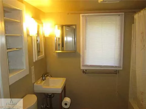 508 Smith Ave, Lansing, MI 48910 photo 9