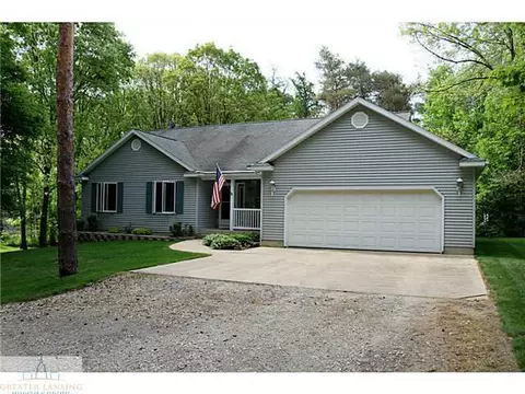 863 W Dexter Trl, Mason, MI 48854 photo 3
