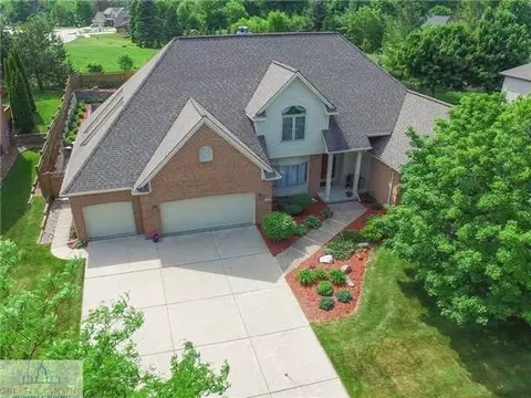2115 Walmar Dr, Lansing, MI 48917 photo 1