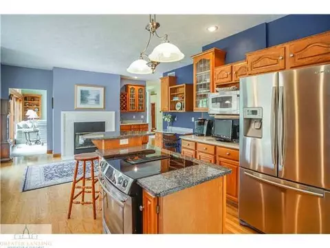 2115 Walmar Dr, Lansing, MI 48917 photo 8