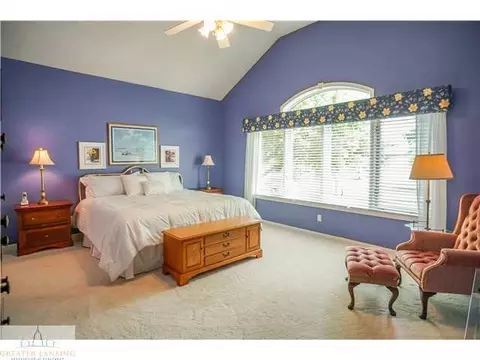 2115 Walmar Dr, Lansing, MI 48917 photo 9