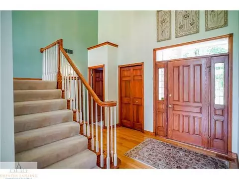 2115 Walmar Dr, Lansing, MI 48917 photo 3