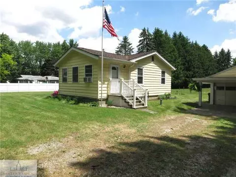 3684 E Round Lake Rd, Dewitt, MI 48820 photo 2