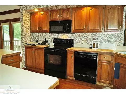 12233 Airport Rd, Dewitt, MI 48820 photo 5