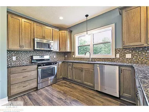 1082 Oakwood Dr, Dewitt, MI 48820 photo 12