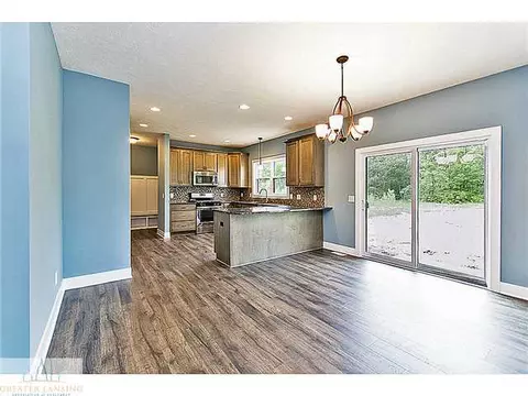 1082 Oakwood Dr, Dewitt, MI 48820 photo 7