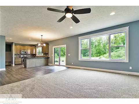 1082 Oakwood Dr, Dewitt, MI 48820 photo 6