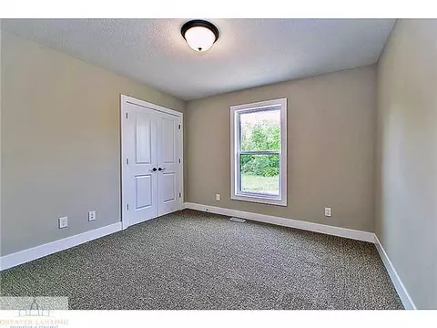 1082 Oakwood Dr, Dewitt, MI 48820 photo 19