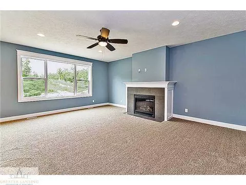 1082 Oakwood Dr, Dewitt, MI 48820 photo 4