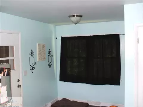 411 E Baldwin St, Saint Johns, MI 48879 photo 5