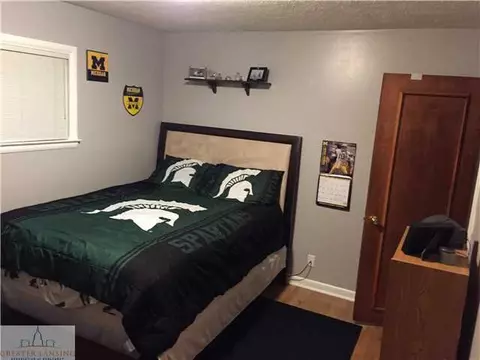 907 Pendleton Dr, Lansing, MI 48917 photo 9