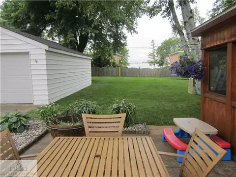907 Pendleton Dr, Lansing, MI 48917 photo 16
