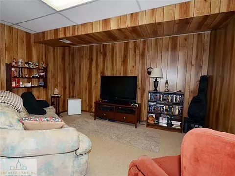 2360 Pine Tree Rd, Holt, MI 48842 photo 20