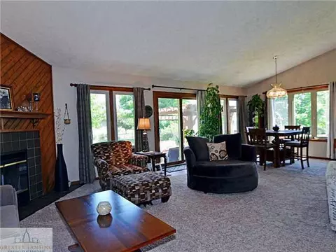 2360 Pine Tree Rd, Holt, MI 48842 photo 4