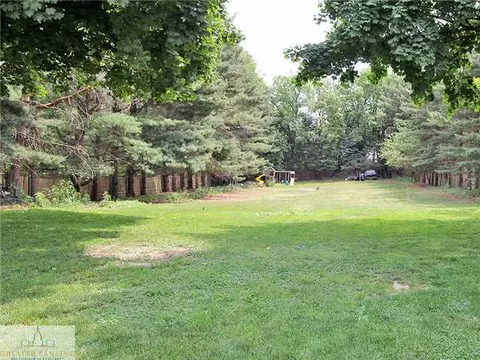 5556 Van Atta Rd, Haslett, MI 48840 photo 13