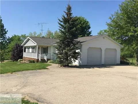 8846 S Williams Rd, Dewitt, MI 48820 photo 2