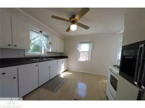 205 E Quincy, Dimondale, MI 48821 photo 5