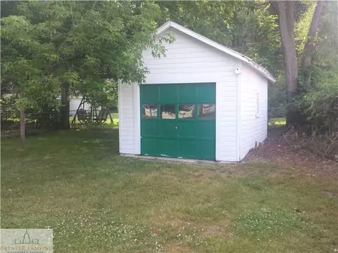 205 E Quincy, Dimondale, MI 48821 photo 23