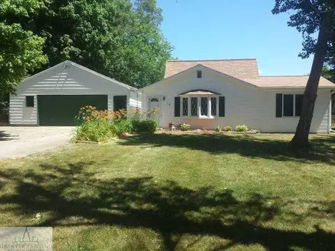 205 E Quincy, Dimondale, MI 48821 photo 1