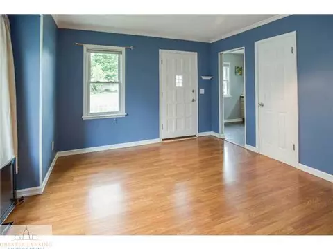 1220 E Mount Hope Ave, Lansing, MI 48910 photo 6
