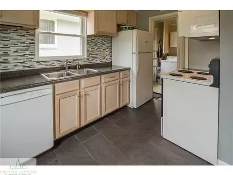 1220 E Mount Hope Ave, Lansing, MI 48910 photo 11